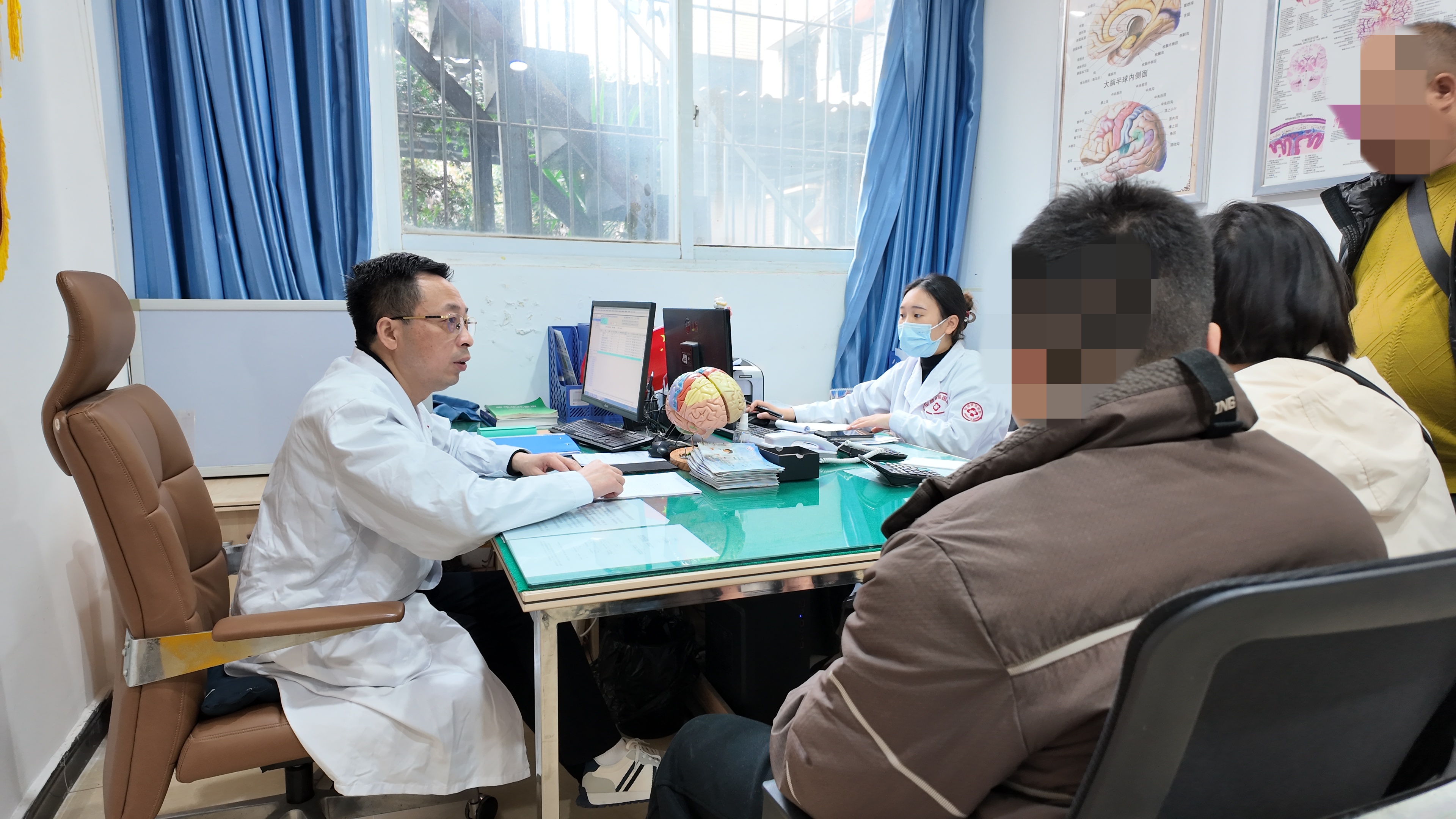 李恩主任依托成都军盛医院2026癫痫诊疗体系6.0传递癫痫防治正能量